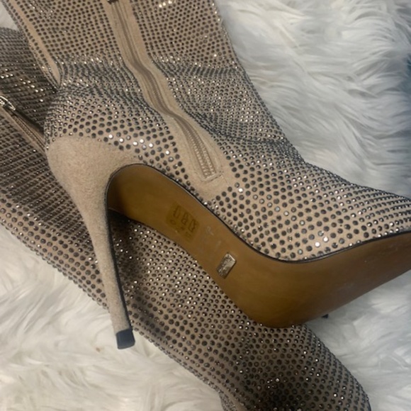 Light gold beige rhinestone boots - Picture 3 of 3